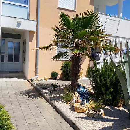 Апартаменты Apartman Marija Privlaka *